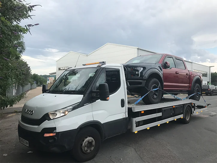 4x4 towing. Expert off-road vehicle towing for any terrain.